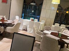 -广州万富希尔顿酒店·感趣自助餐厅·金秋蟹宴生蚝海鲜刺身