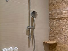 -南阳建业森林半岛假日酒店