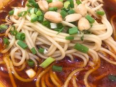 重庆小面-秦云老太婆摊摊面(较场口店)