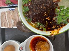 -伊穆祥牛肉面总店·清真