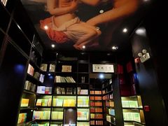 -钟书阁(松江泰晤士小镇店)