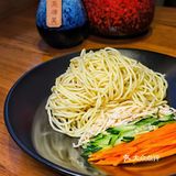 鼓楼边上儿的观景小酒馆，地道川菜那叫一个香！