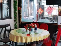-明月食府(二区干二路店)