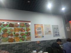 大堂-阿明烧烤·烤鱼·小龙虾(水清路店)