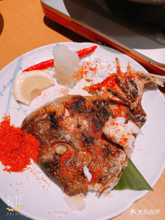 个室地鸡传统串烧 园子(大森店)烤鲷鱼头图片