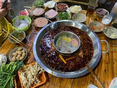 鸳鸯锅-星鸿社重庆老火锅