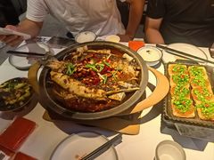 -鸣记脆皮烤鱼·海鲜烤鱼(三八广场店)