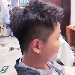 点击看大图 -T.1 hair salon烫染接发