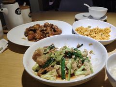 -关东小磨东北菜(上海长风大悦城店)