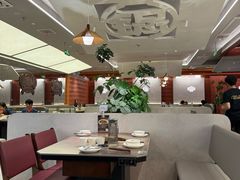 -锅飘飘·东北铁锅炖(雨花客厅店)