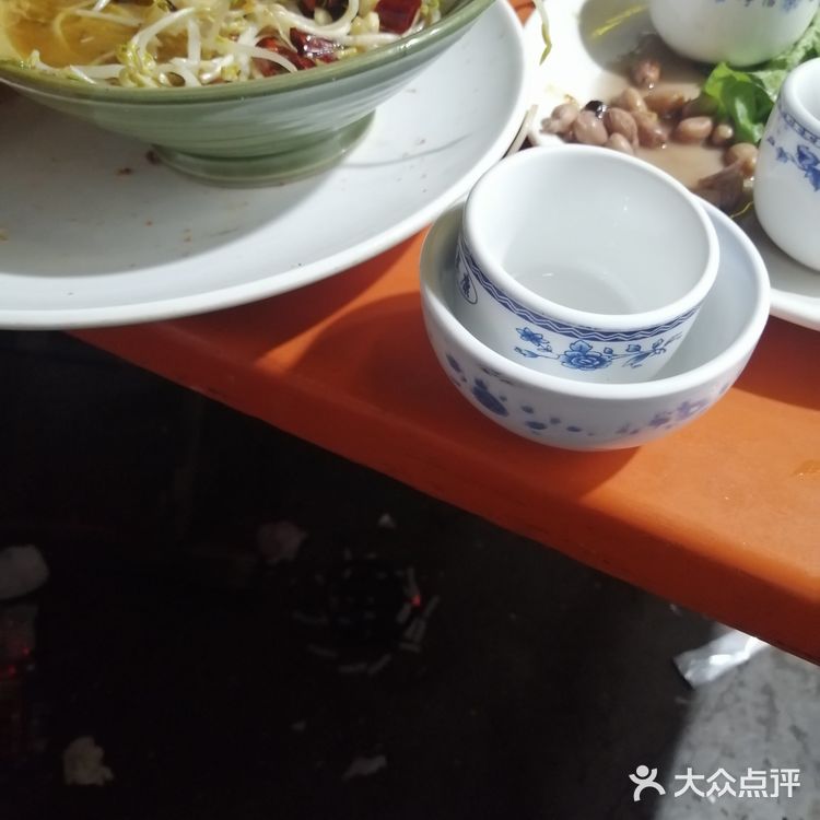 汇通路上的老北京爆肚