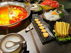 -湊湊火锅·茶憩(杭州湖滨银泰in77店)