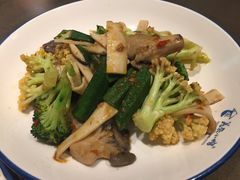 虾酱炒杂菜-美奈小馆·越南料理(中航城君尚购物中心店)