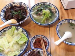 -杨三孃跷脚牛肉(西外棕榈岛店)