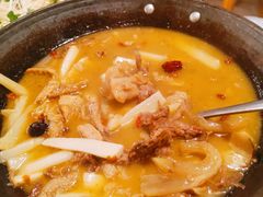 -霄汉牛三鲜湖北砂锅菜(万松园2店)
