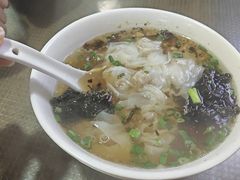 -街头顶黄记馄饨王(中山中路店)