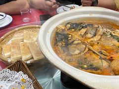 鱼头泡饼-八张桌子(老店)