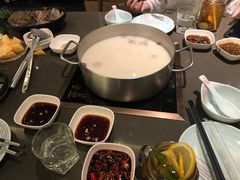 -捞王锅物料理(上海世茂广场店)