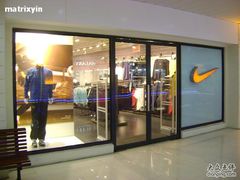 -NIKE上海青浦换季优惠店