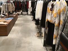 -URBAN REVIVO(西安Momopark店)