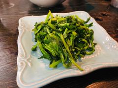清炒豌豆尖-火燒雲傣家菜(鼓楼店)
