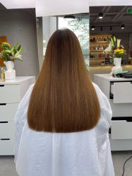 -变画·发型STUDIO