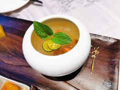 银耳羹-佳兰雅序融合菜(高新店)
