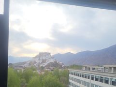 -平措康桑·和牛自助观景餐厅(布达拉宫店)