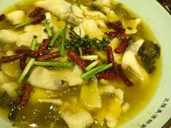-临界音乐酒馆·小龙虾·江湖菜(华熙LIVE·鱼洞店)
