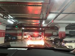 -龙湖上海闵行天街-停车场