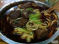 今天早上去吃了4两-十八梯眼镜面(五红路店)