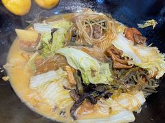 -屯老二农家铁锅炖(奥运村店)