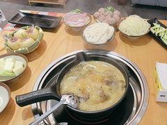 -黔三一夺夺粉酸汤火锅(百信店)