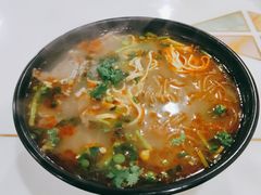 牛肉粉丝汤-牛煎里牛肉煎包淮南牛肉汤(广东路店)