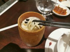 黄鱼煨面-杭州西子湖四季酒店·金沙厅