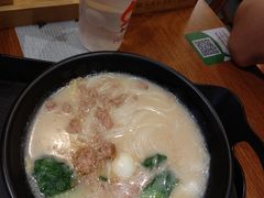 -罗罐中米粉(人信汇店)