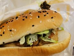 腊味菜菜堡-麦当劳(花桥得来速店)