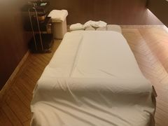 -汤泉良子·沐足·颂钵疗愈·SPA(珠江新城店)