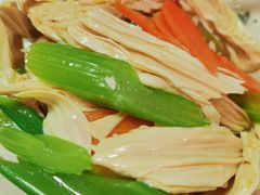 -清真吴记门钉肉饼·喜多利