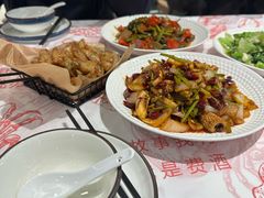 -老班长·小龙虾·鲜货烧烤大排档(金街美地店)