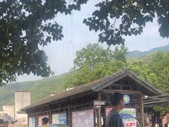 -安吉龙王山峡谷漂流