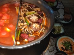-湊湊火锅·茶憩(新中关购物中心店)