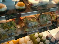 -星巴克(上海虹桥站2A检票口)