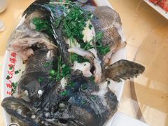 -三亚新鸿港水果一级批发市场