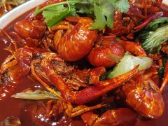 -虾弄弄海派小龙虾·牛羊蝎子火锅