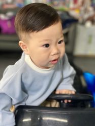-萌宝专业儿童美发
