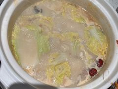 -三人行骨头王火锅(长寿店)