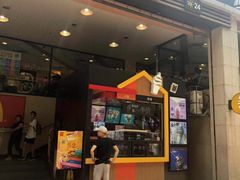 门面-麦当劳(东方时代广场分店)