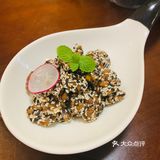老别墅环境不错~有包厢也有大堂可以坐，花园也能坐