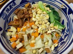 -陕老顺肉夹馍油泼面(湖东店)